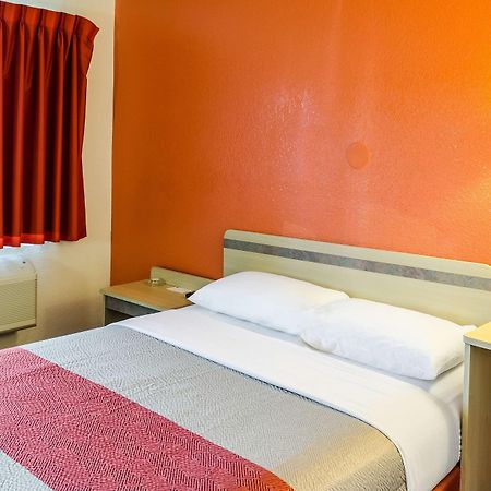 North Charleston Lodge Экстерьер фото