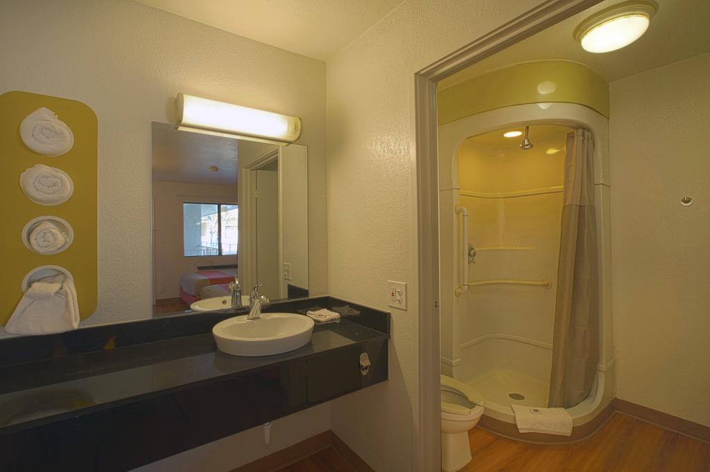 North Charleston Lodge Экстерьер фото