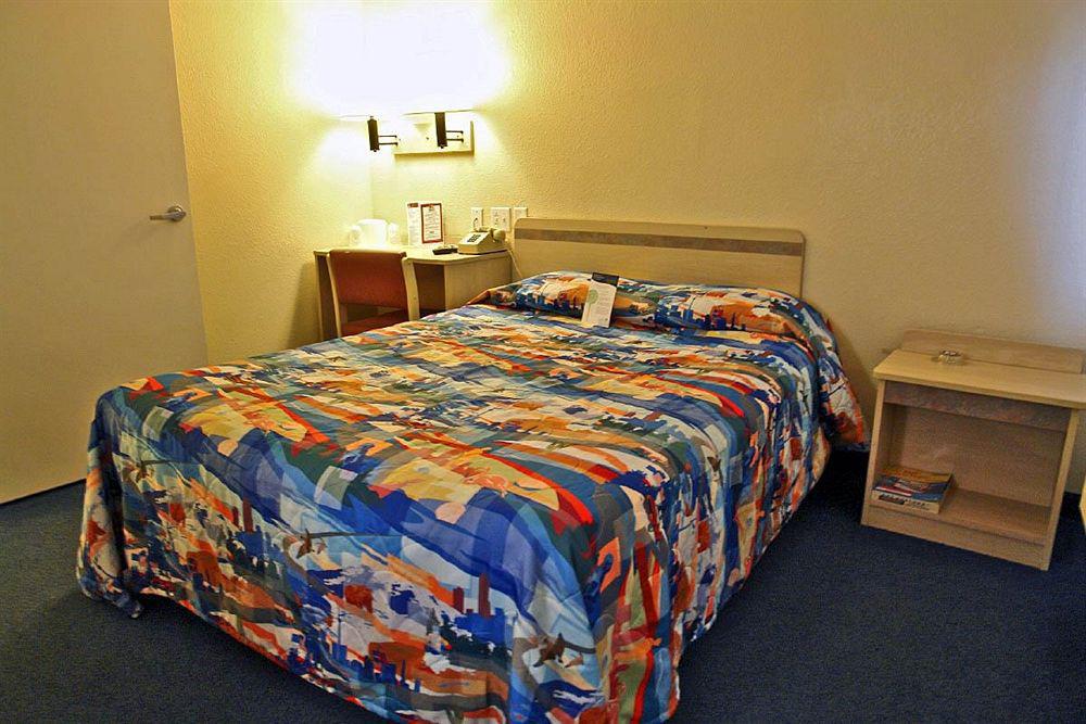 North Charleston Lodge Экстерьер фото