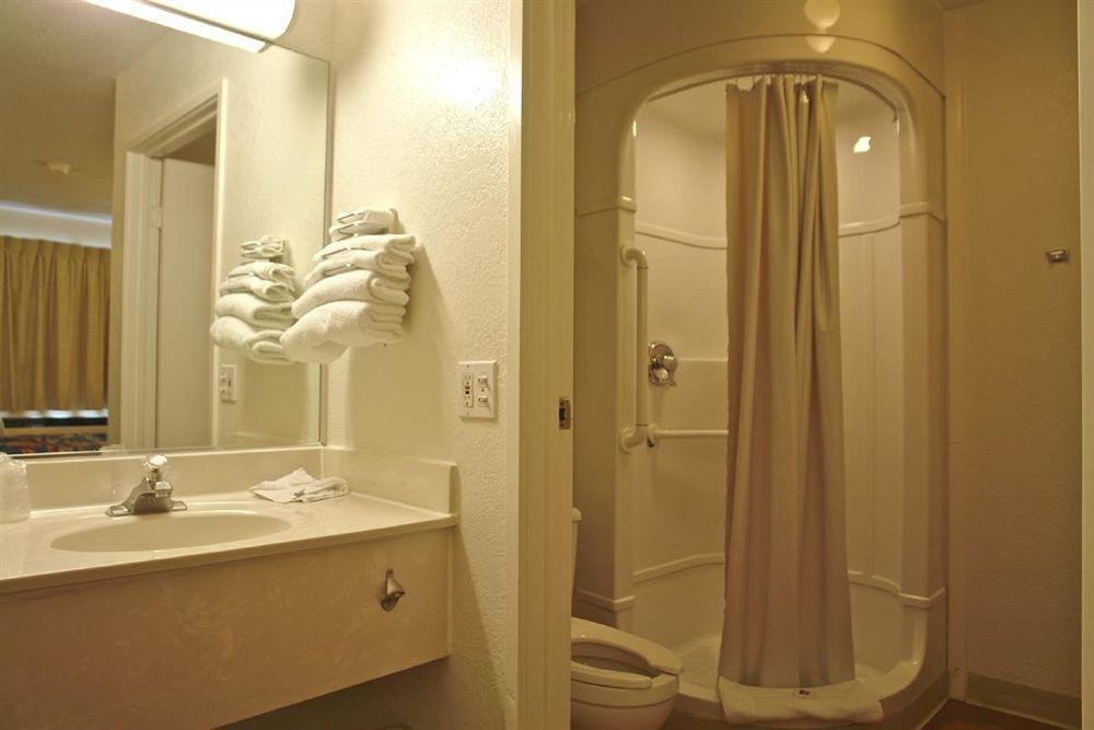 North Charleston Lodge Экстерьер фото