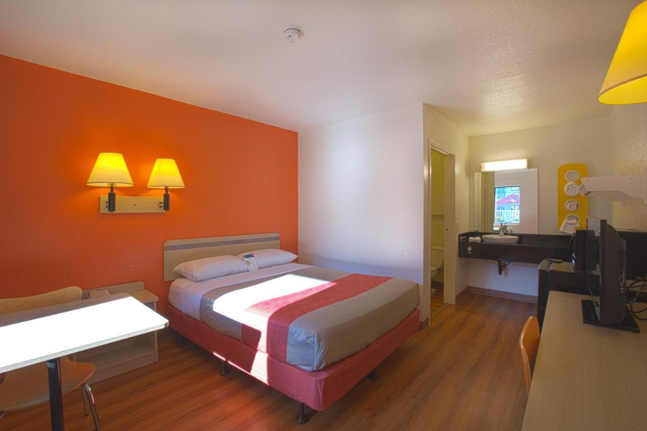 North Charleston Lodge Экстерьер фото